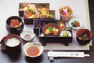 懐石料理　藤